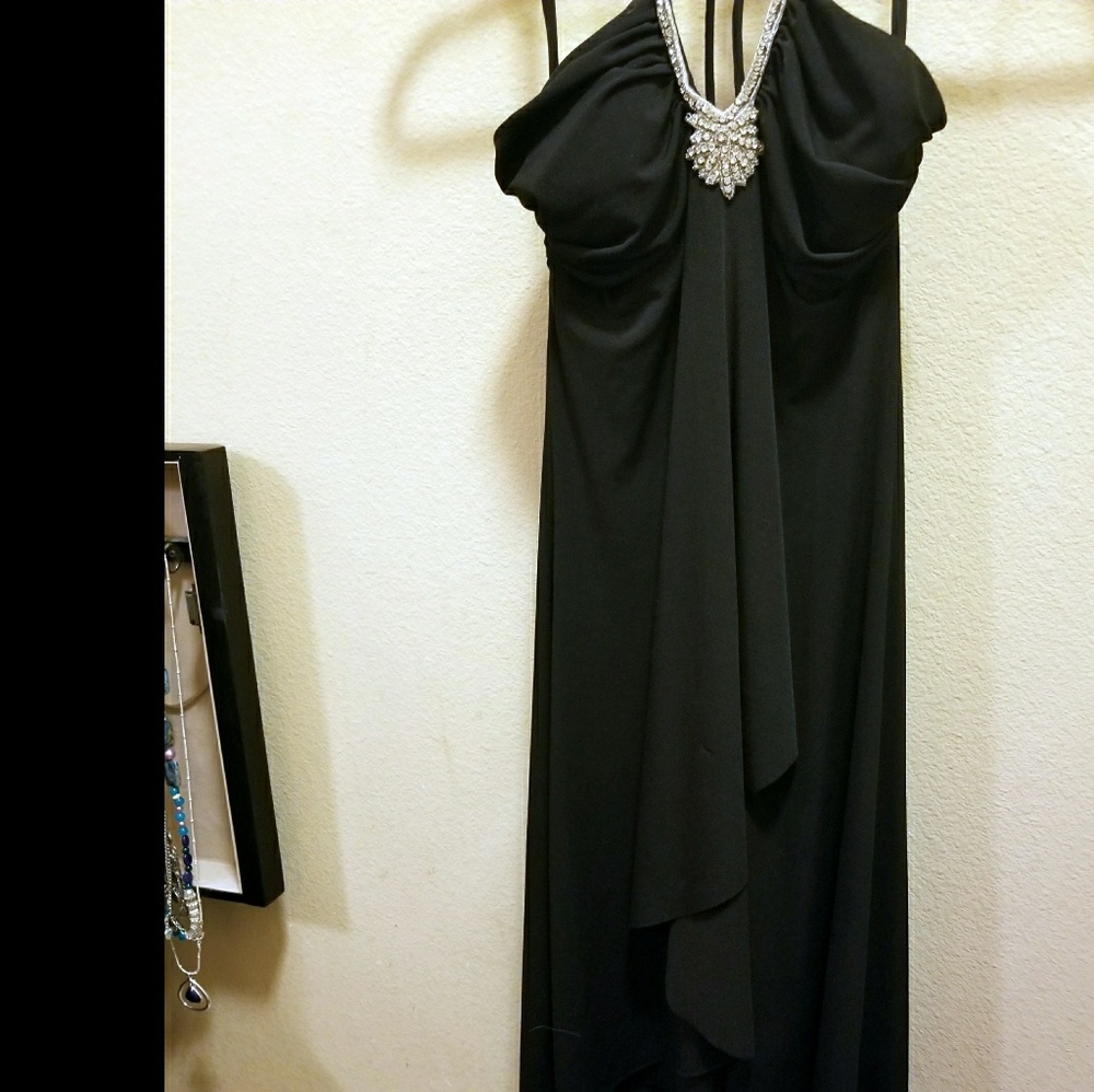 Superstition black ruffled formal dress
